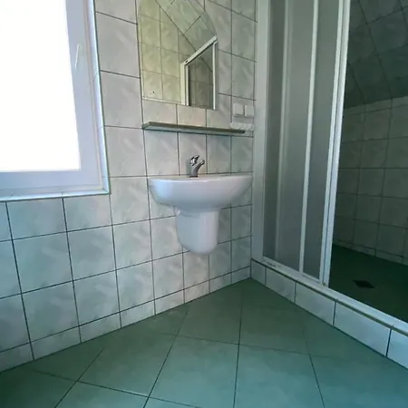 Ewa 빌라 얀타르